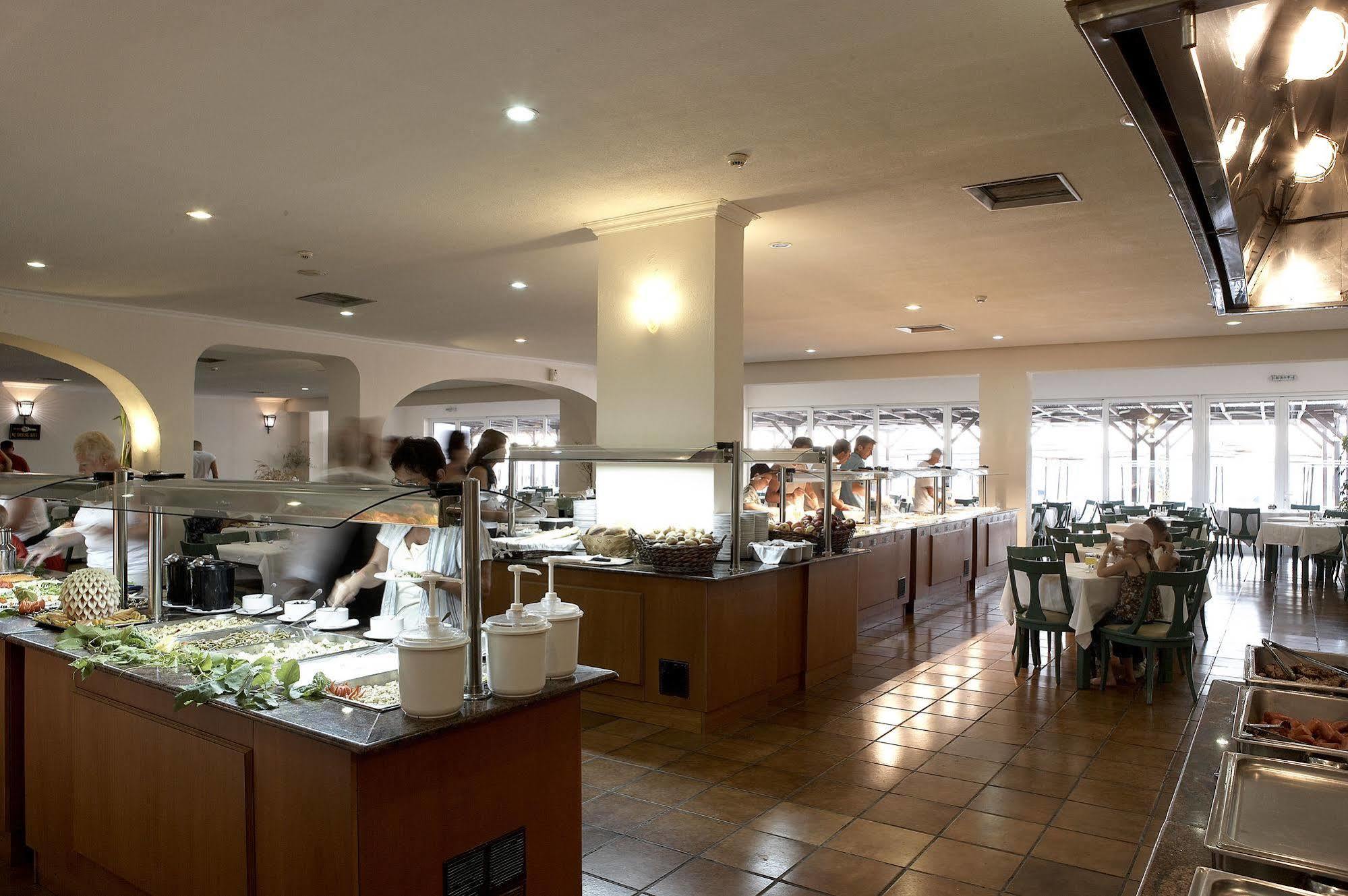 Avra Hotel