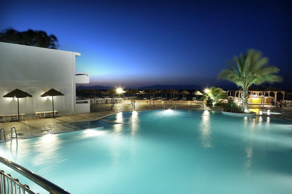 Avra Hotel