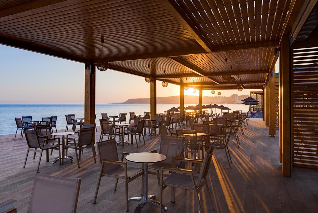 Hotel Avra