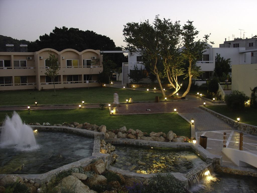 Avra Hotel